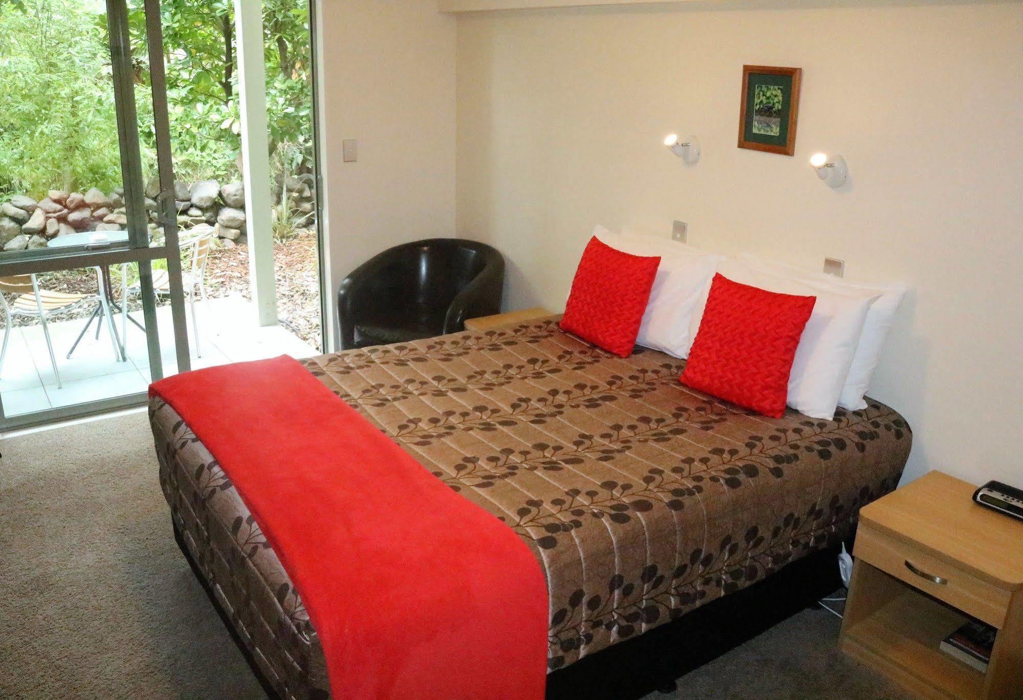 La Rochelle Motel Akaroa Exteriör bild