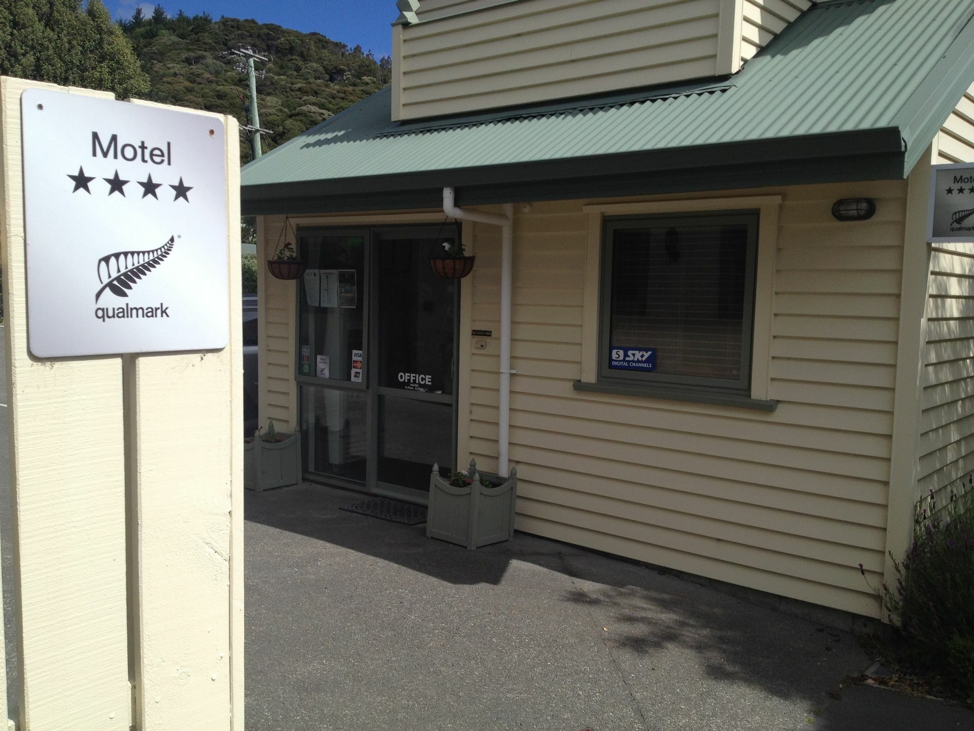 La Rochelle Motel Akaroa Exteriör bild